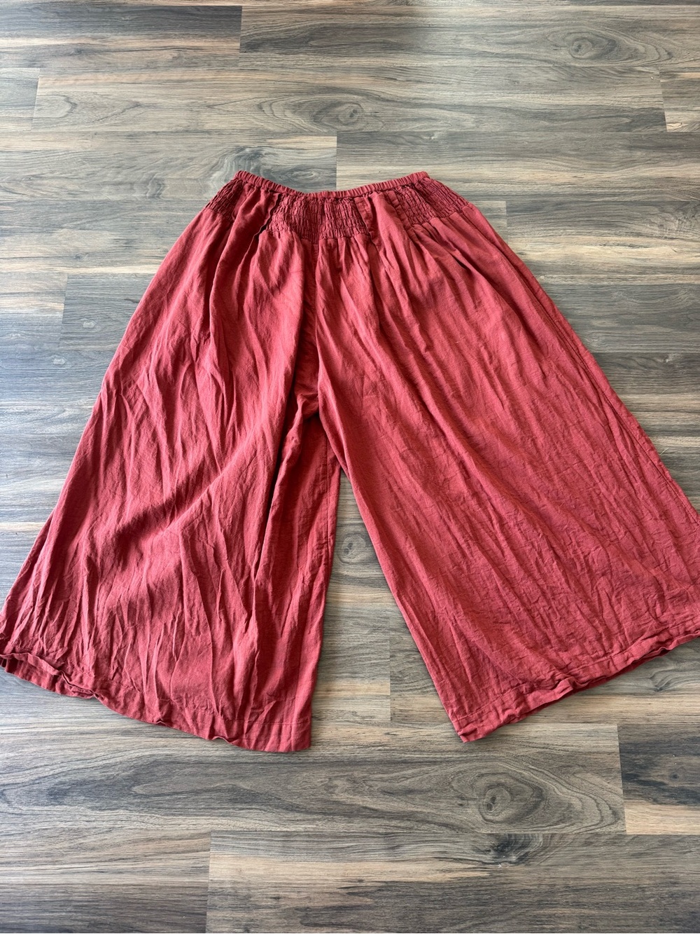 Free People Free-Est Smocked Wide-Leg Pants - Brick Red Sz M - Picture 4 of 5